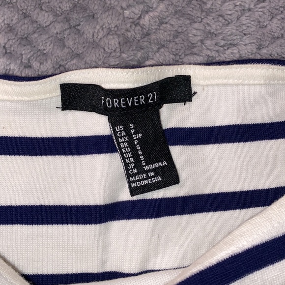 Forever 21 Striped Crop Top Size Small - Picture 2 of 3